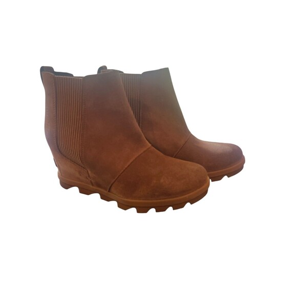 Sorel Shoes - Sorel Joan Of Arctic Wedge II Chelsea Bootie Velvet Tan Gum Size 8.5